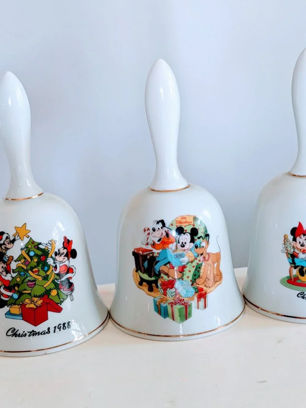 Set of 5 VTG Disney Grolier Christmas Bells 1985-1992 Mickey Donald Ceramic 80s